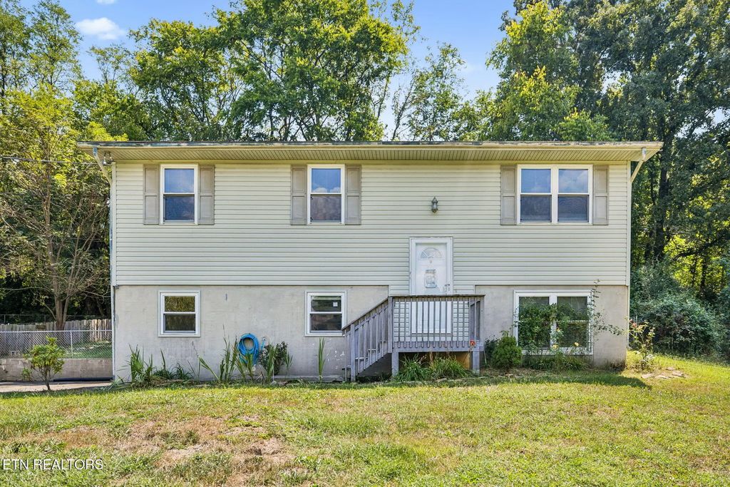 357 Hidden Valley Circle, Seymour