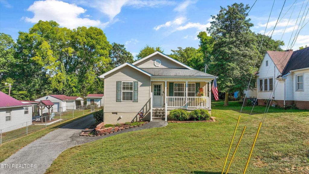 1240 Jefferson Ave, Maryville