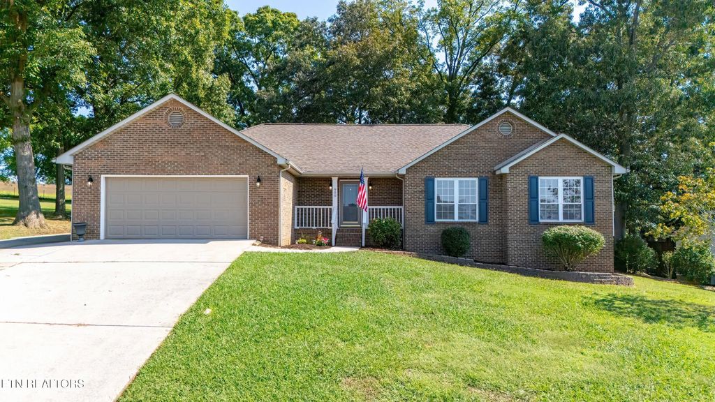 950 Dunkirk Drive, Maryville