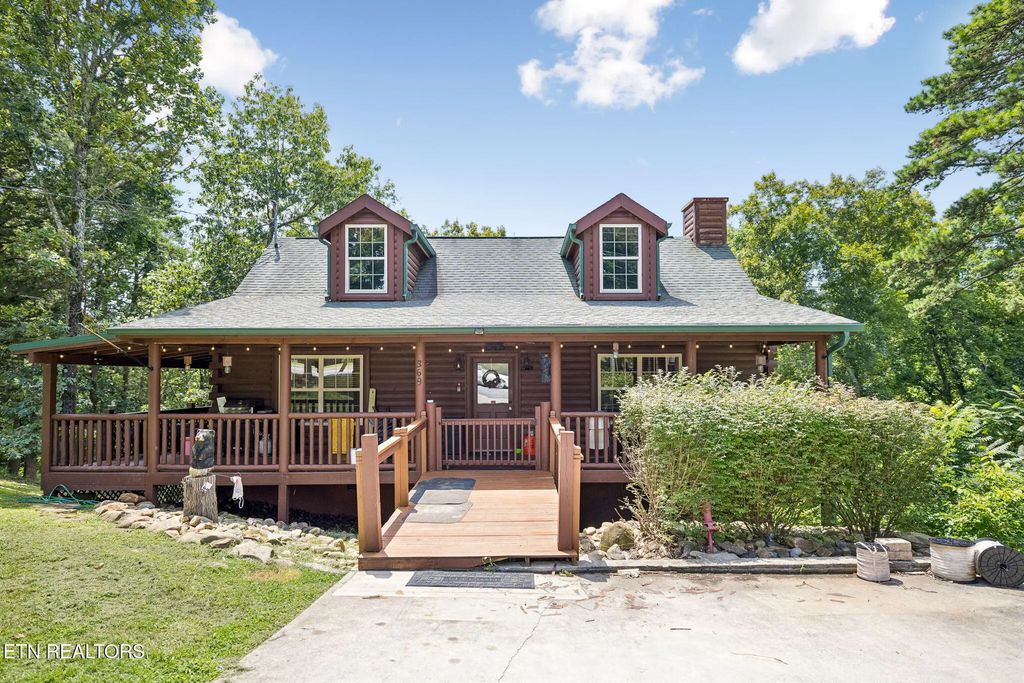 369 Oak Lake Drive, Sevierville