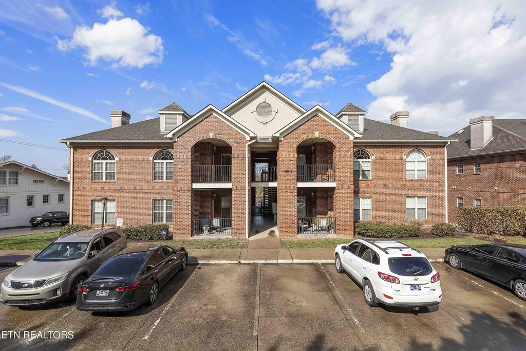 4805 Lyons View Pike 301, Knoxville