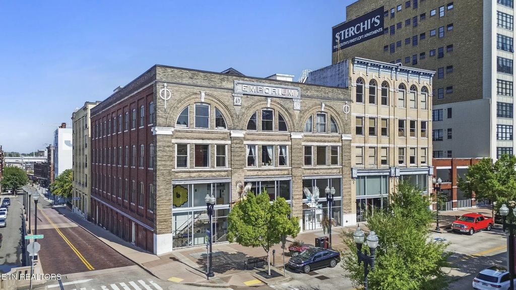 112 S Gay St, Knoxville