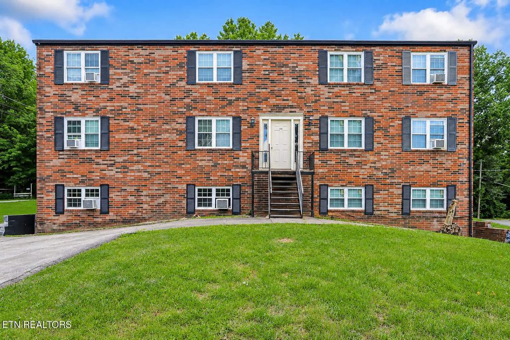 410 Dry Gap Pike, Knoxville