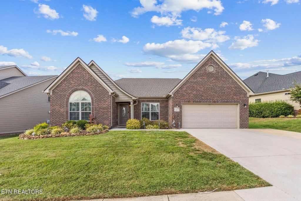 1739 Avashire Lane, Knoxville