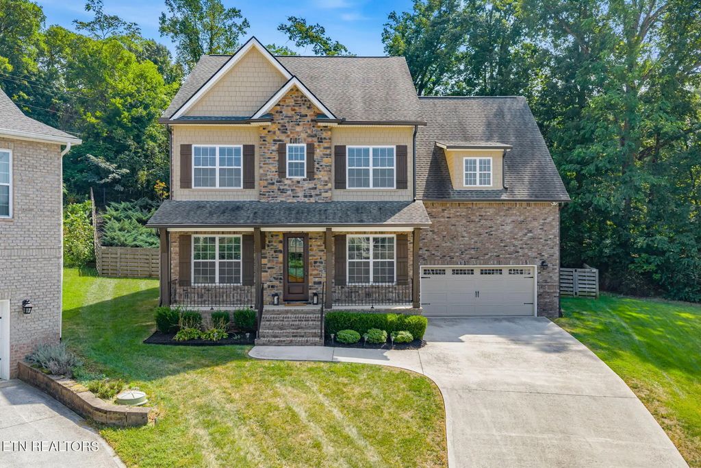 8520 Flowering Peach Lane, Knoxville