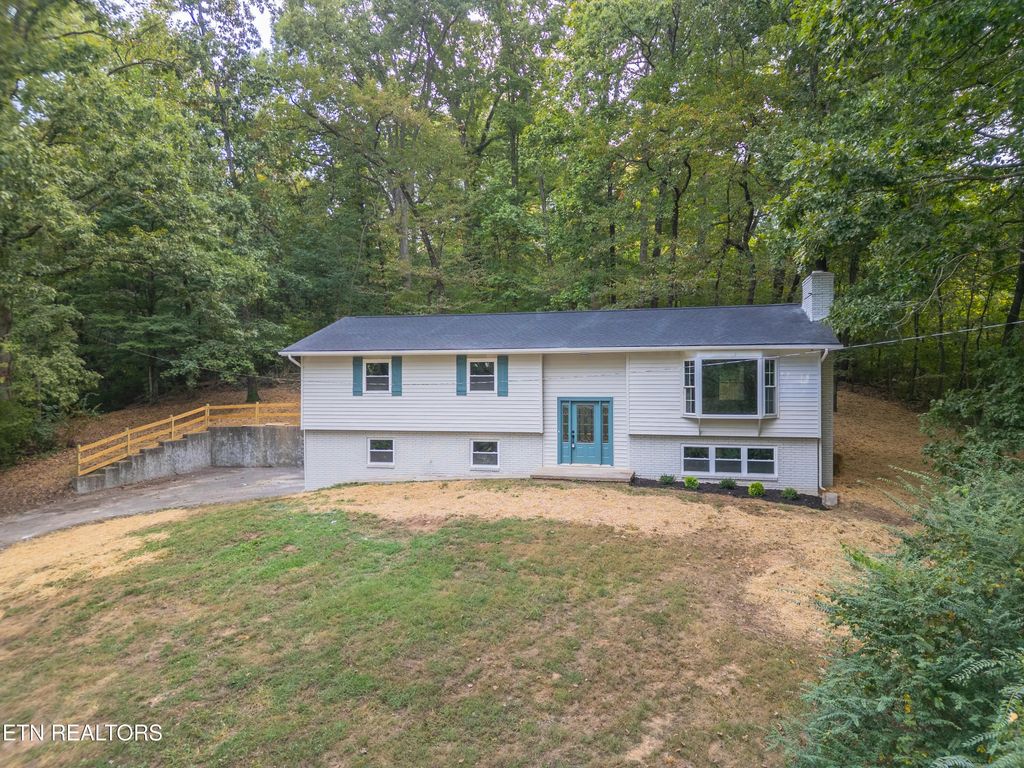 1708 Timberlane Circle, Knoxville