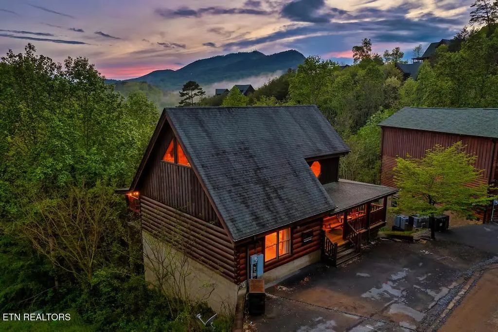 2140 Bear Haven Way, Sevierville