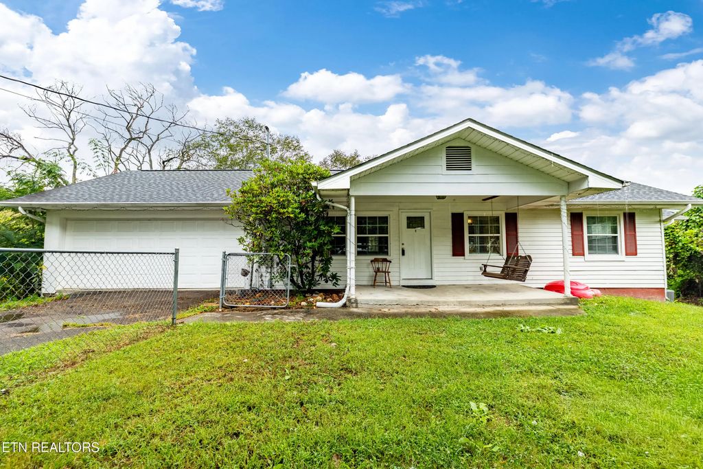 3056 Birds Creek Rd, Sevierville