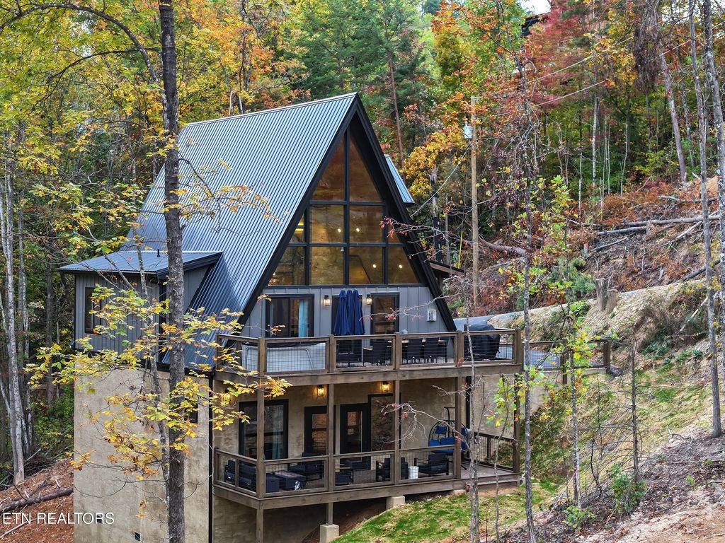 2313 Grey Fox, Sevierville