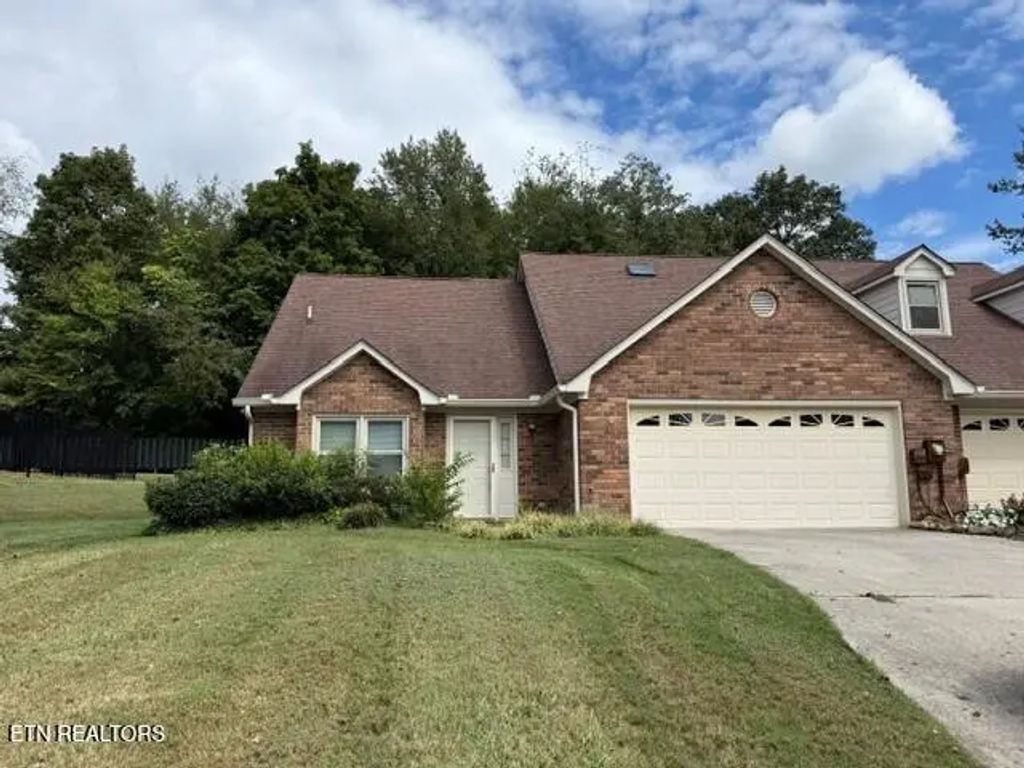 720 Landing Lane, Knoxville