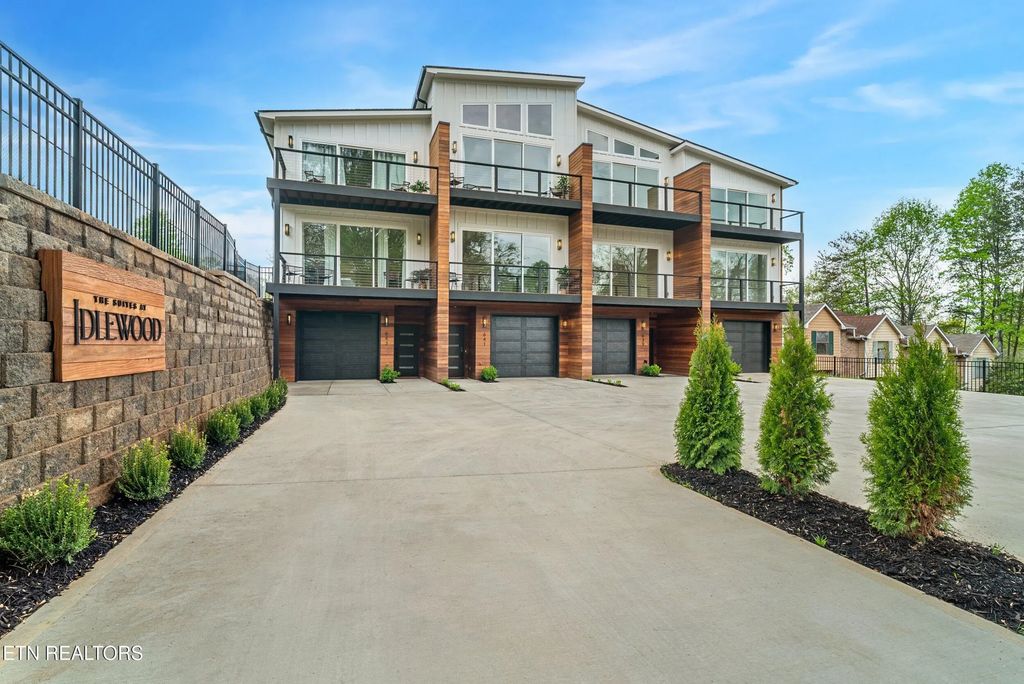 643 Idlewood Lane, Knoxville