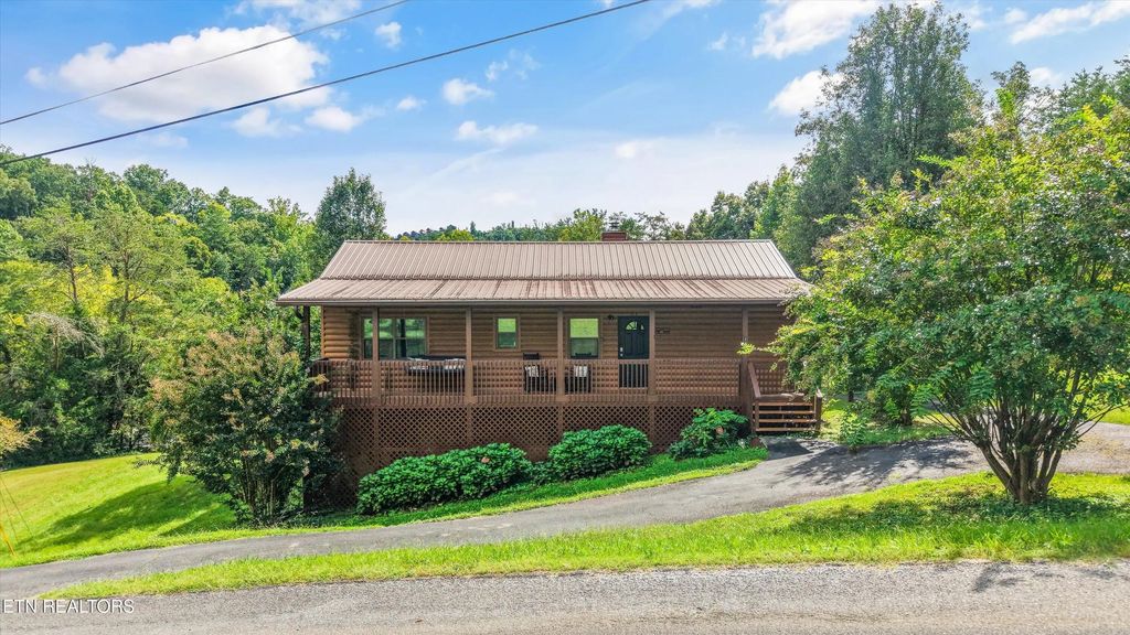1417 Tiffany Cove Way, Sevierville