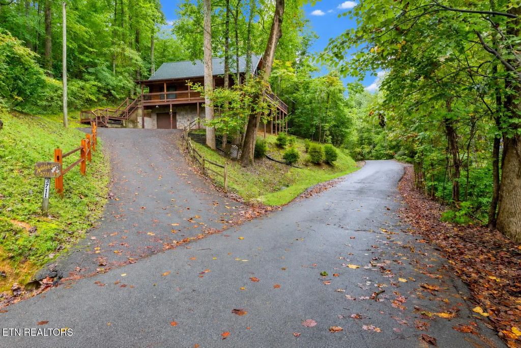 3711 Ginseng Way, Sevierville