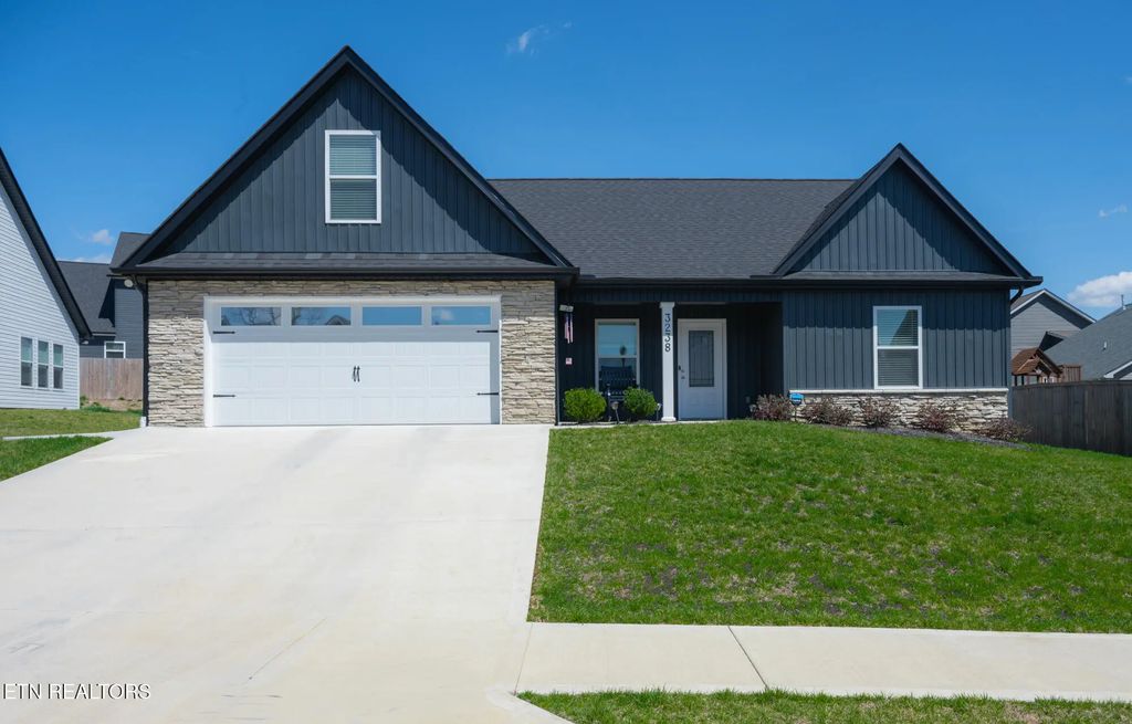 3238 Truitt Path Lane, Knoxville