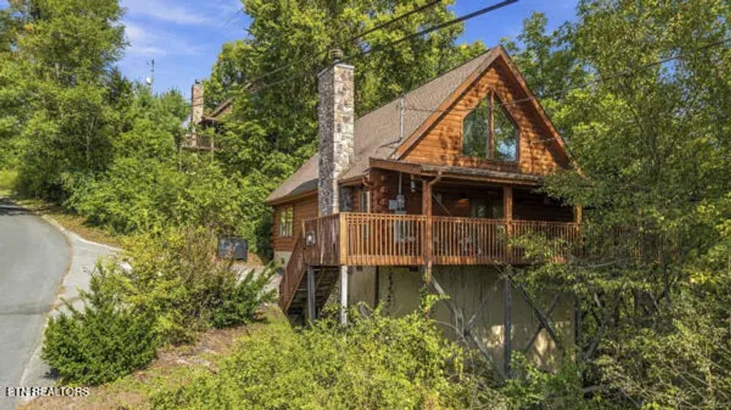 2205 Eagle Feather Drive, Sevierville