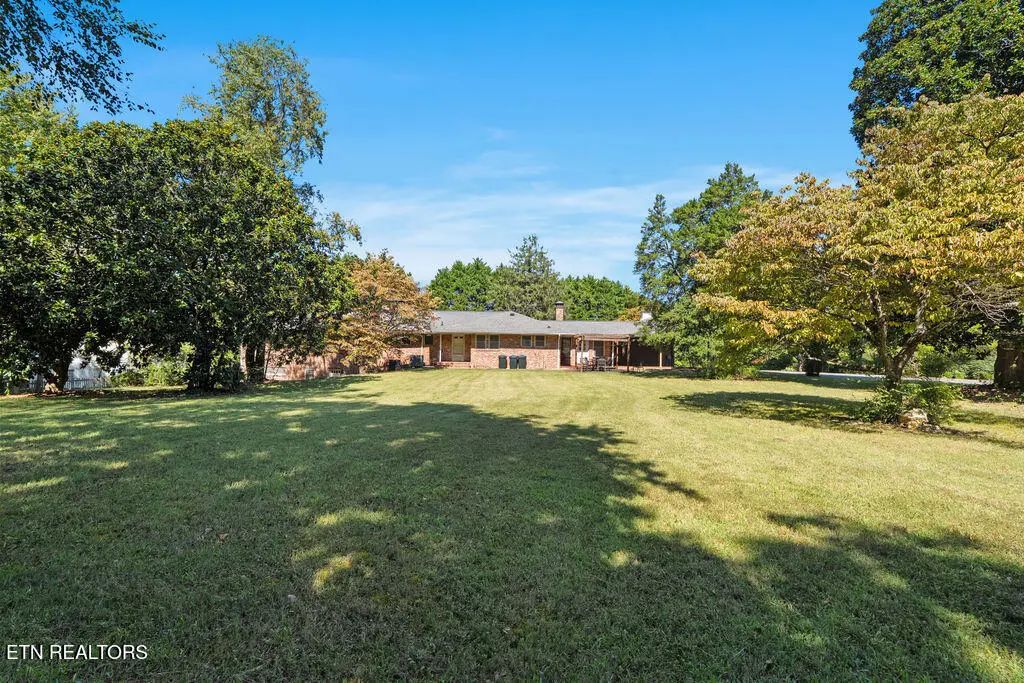 9000 Westland Drive, Knoxville