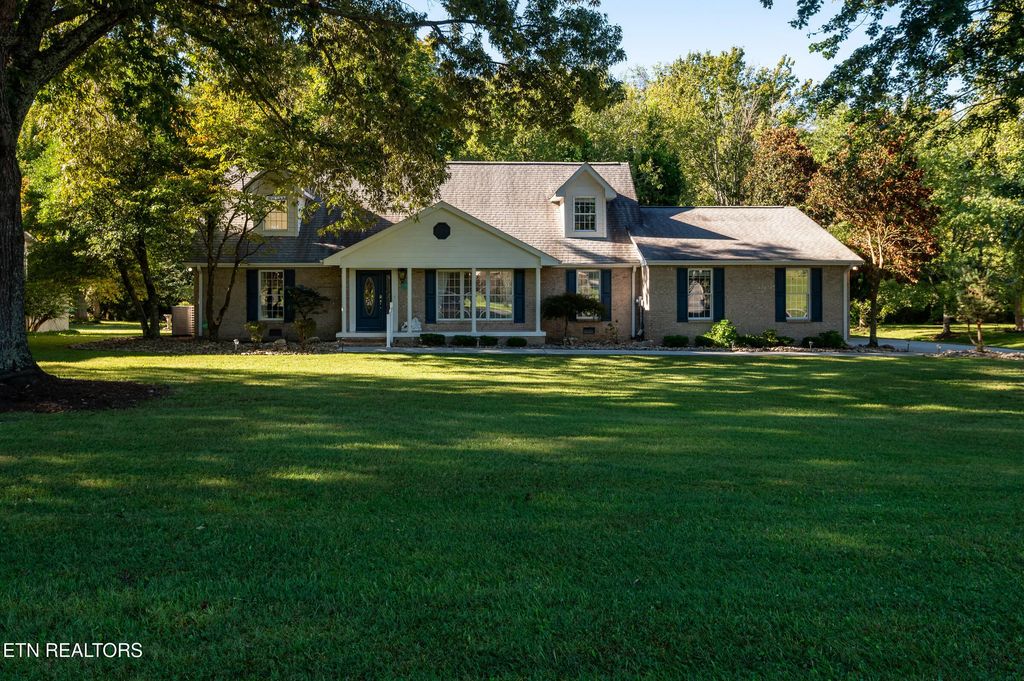 902 Columbine Lea, Sevierville