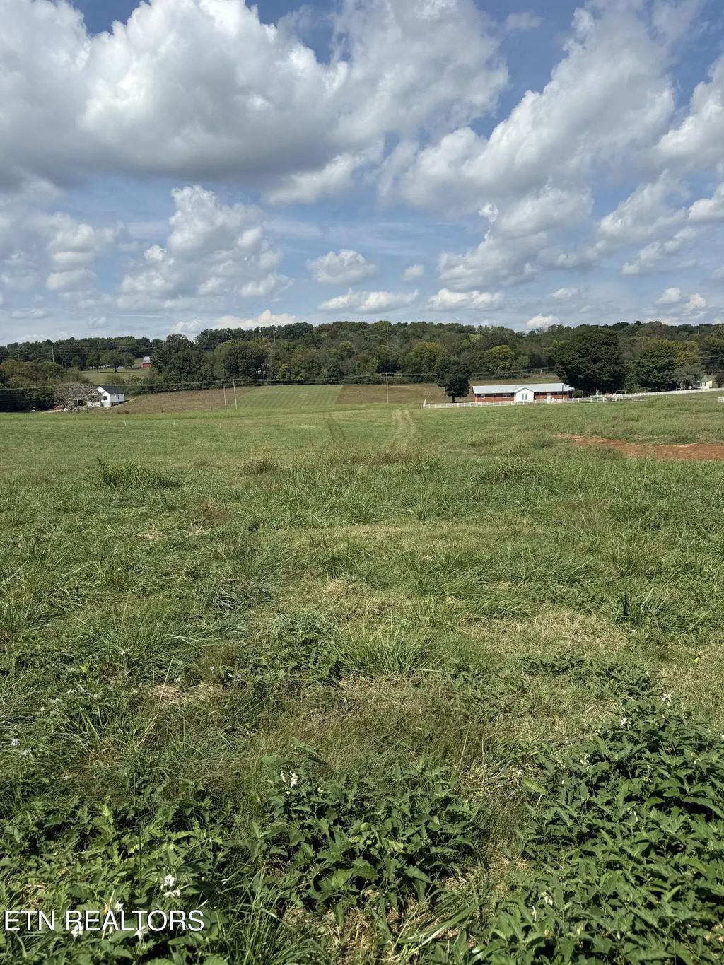 22400 Martel Rd, Lenoir City