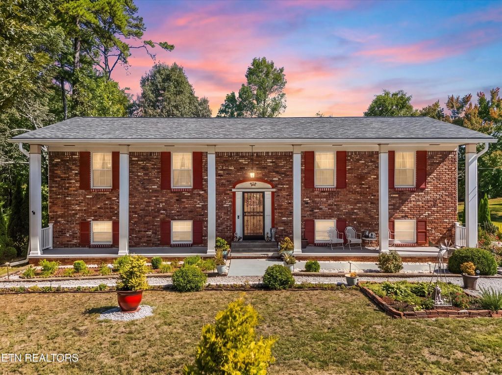 212 Cogdill Rd, Knoxville