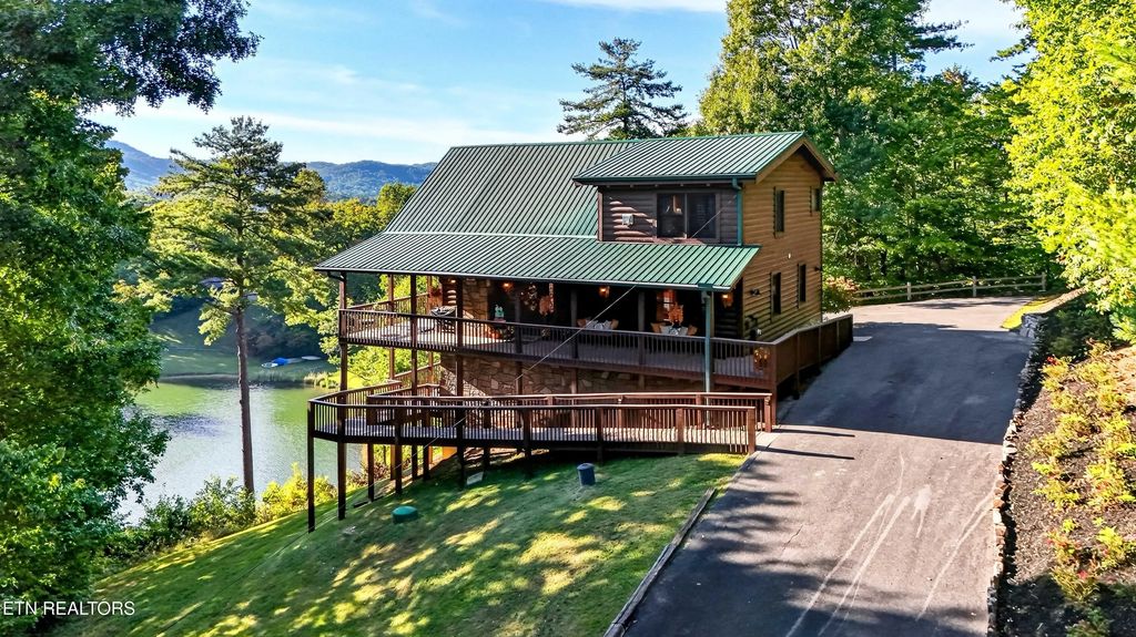 3702 Marian Lake Way, Sevierville