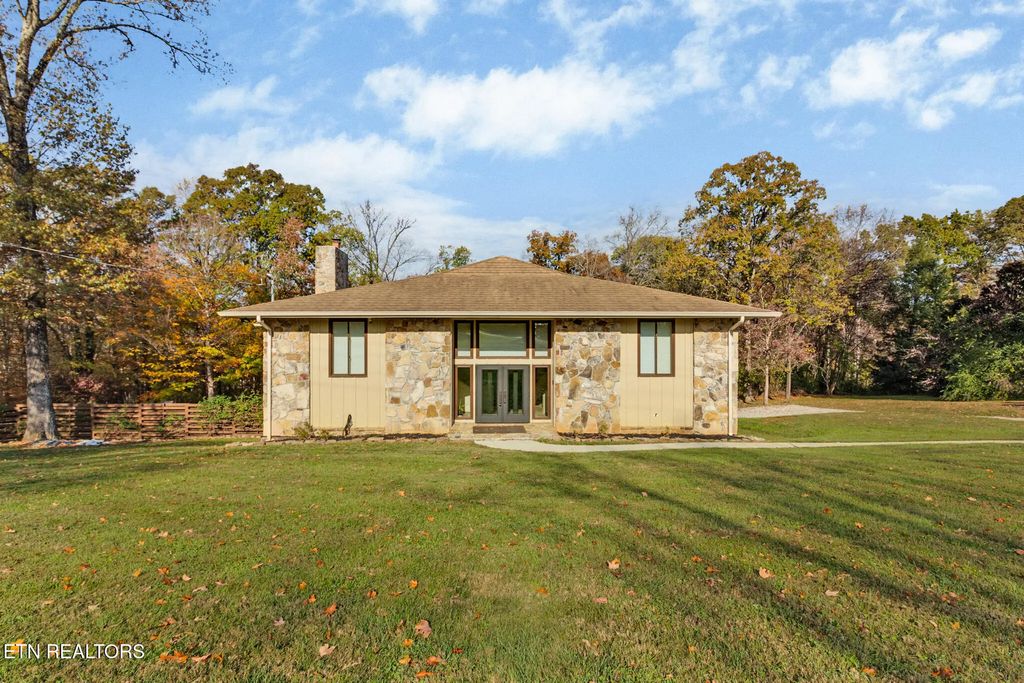 10105 Loma Drive, Knoxville