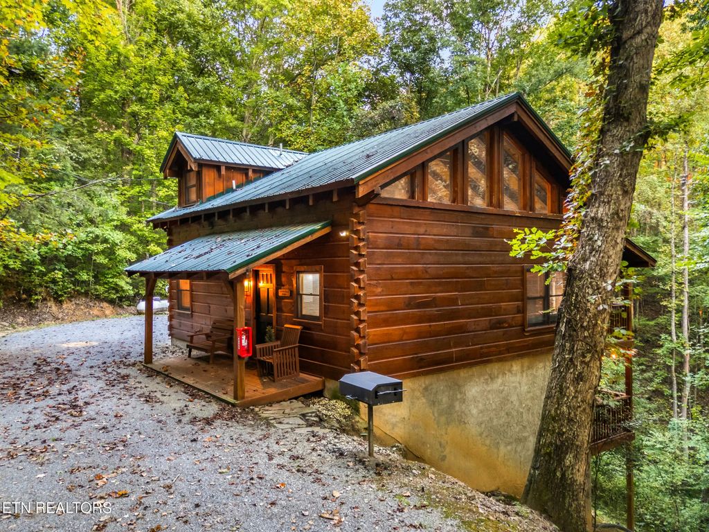 3504 Hunter Hills Way, Sevierville