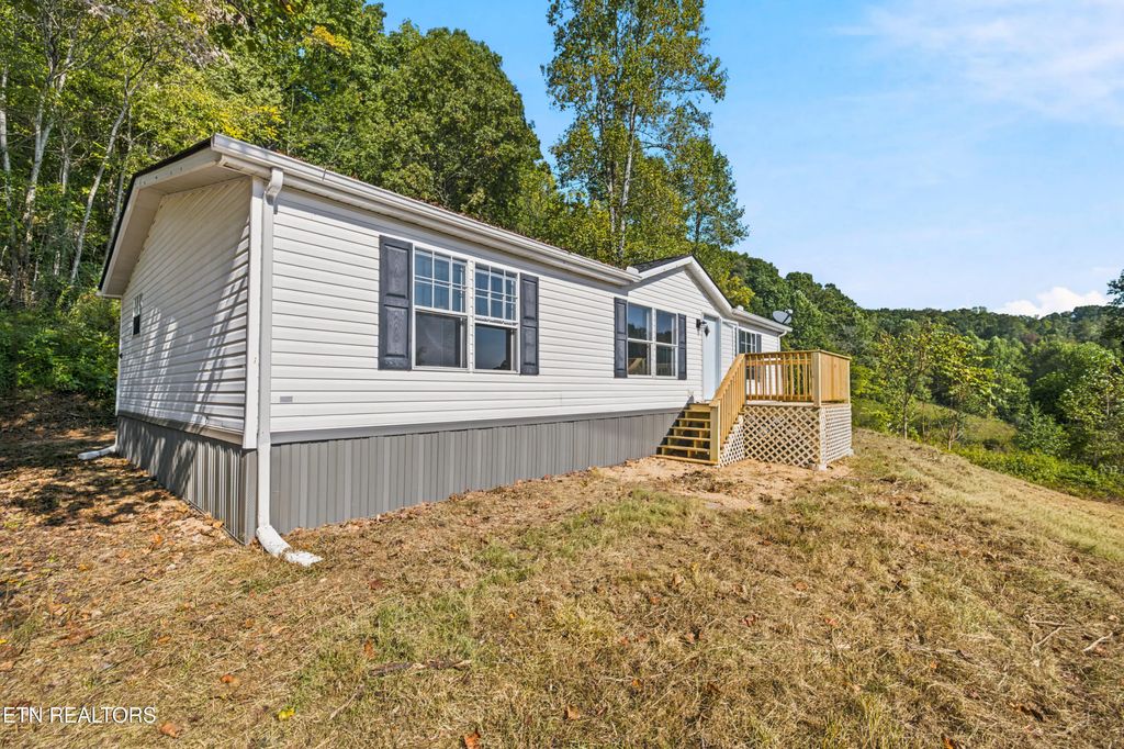 167 Marina Lane, LaFollette