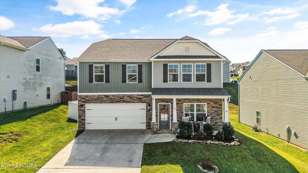 108 Laine Drive, Lenoir City