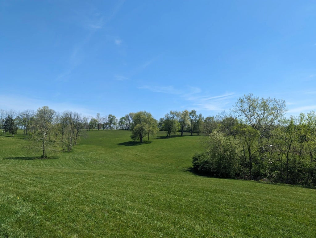 2639 Weisenberger Mill Road, Midway