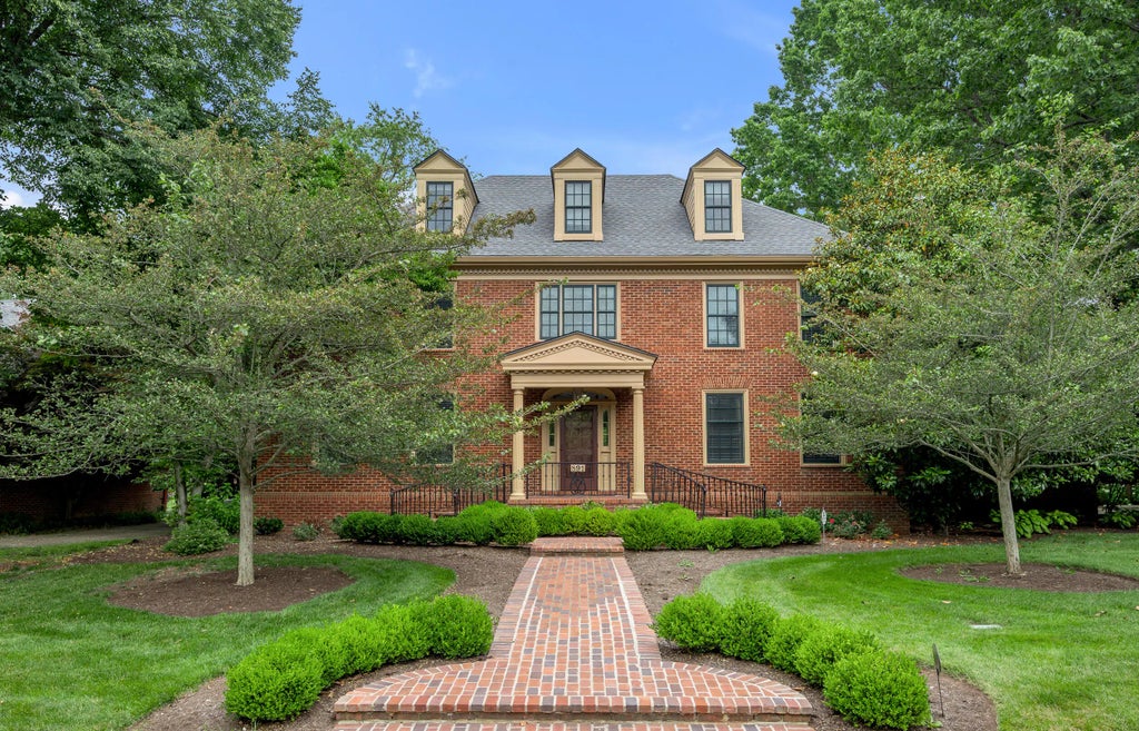 891 Mcmeekin Place, Lexington