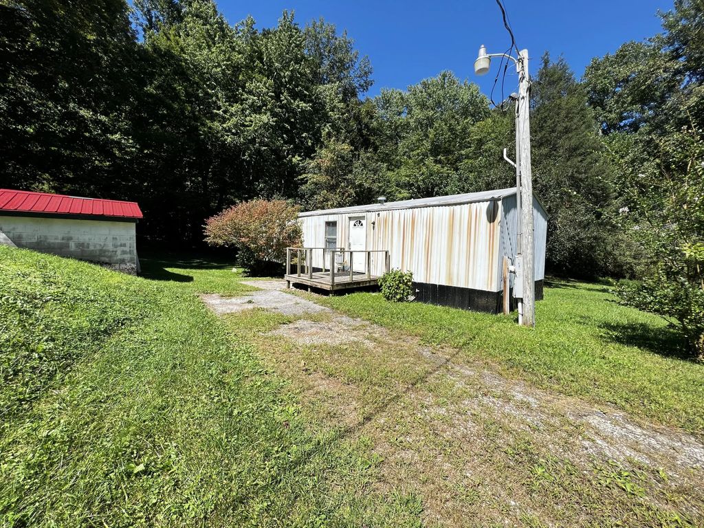 916 Hwy 30 E., Tyner