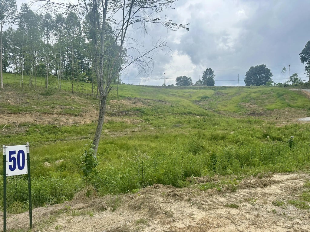 50 Malibu Drive, Corbin