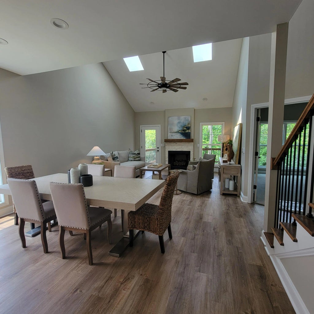 236 Sugartree Lane, Versailles