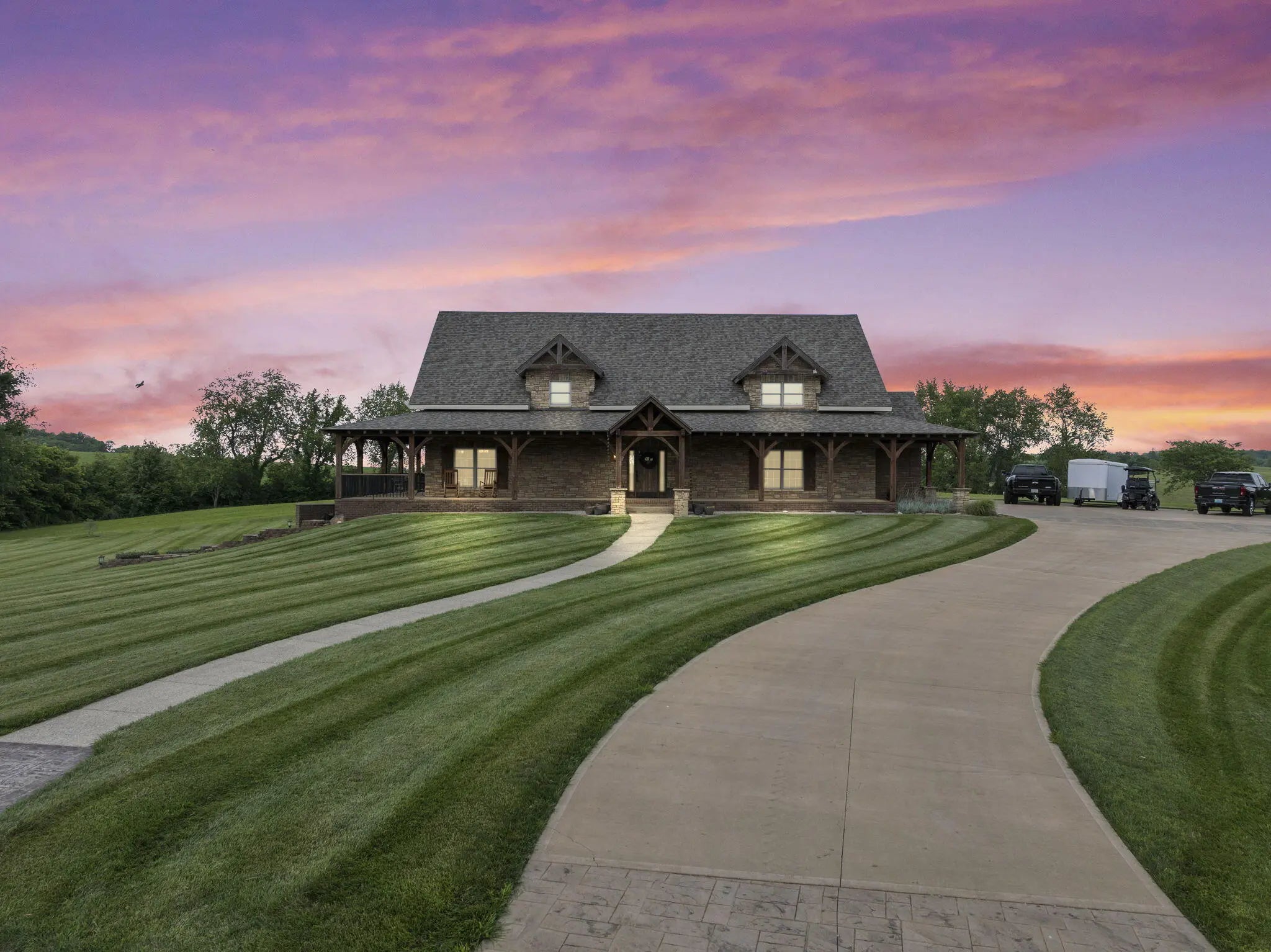 Photo of Listing #25013669