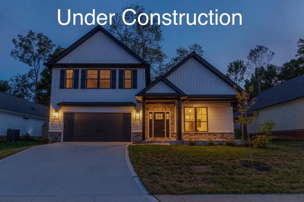 127 Westwoods Drive, Georgetown