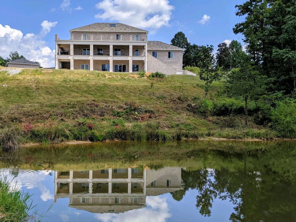 1824 Kingtown Road, Strunk