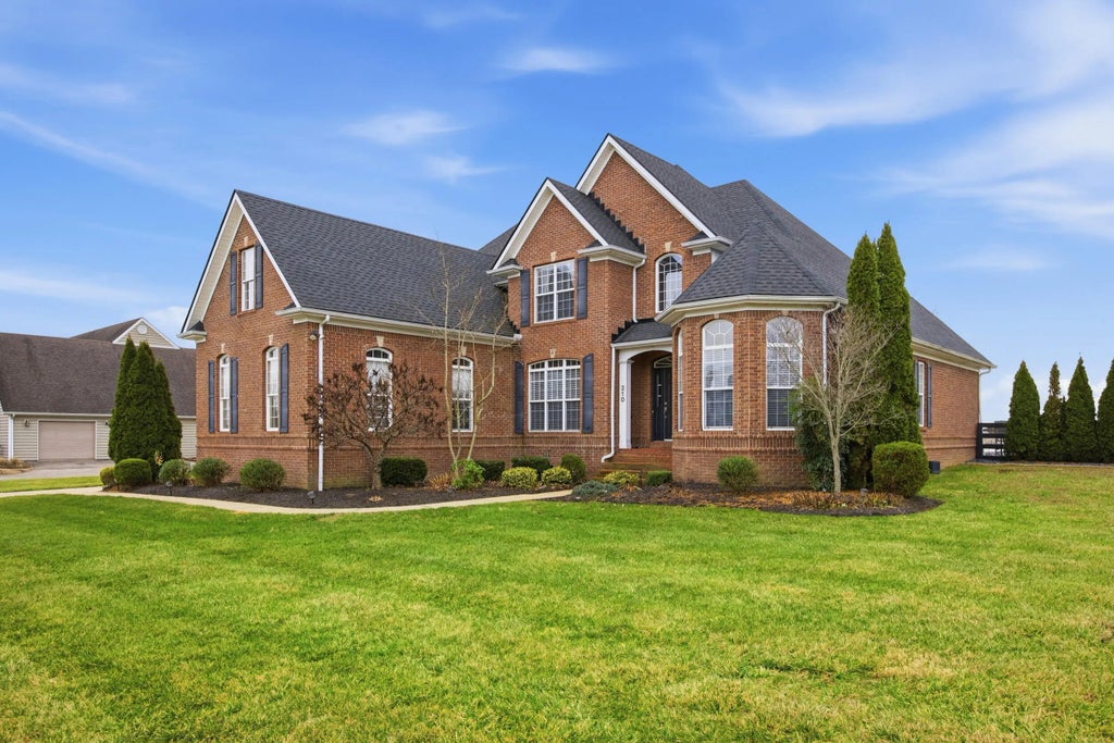 210 Whispering Brook Drive, Nicholasville