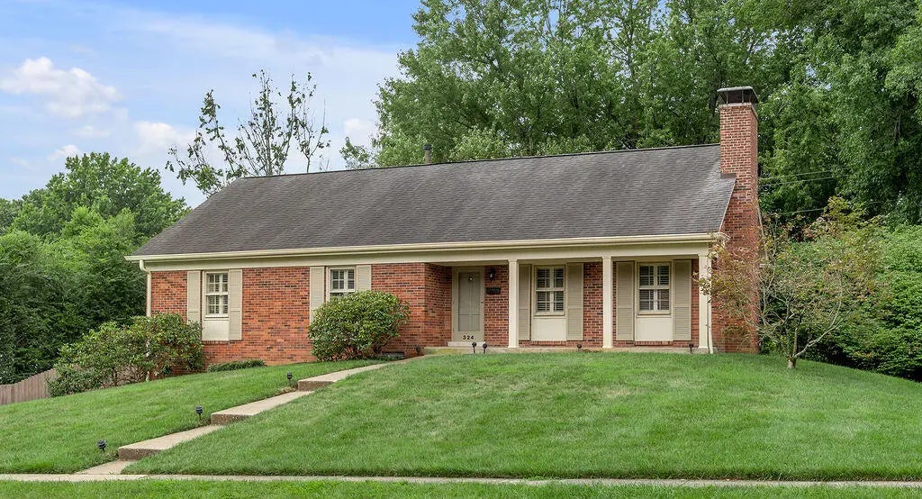 324 Melbourne Way, Lexington