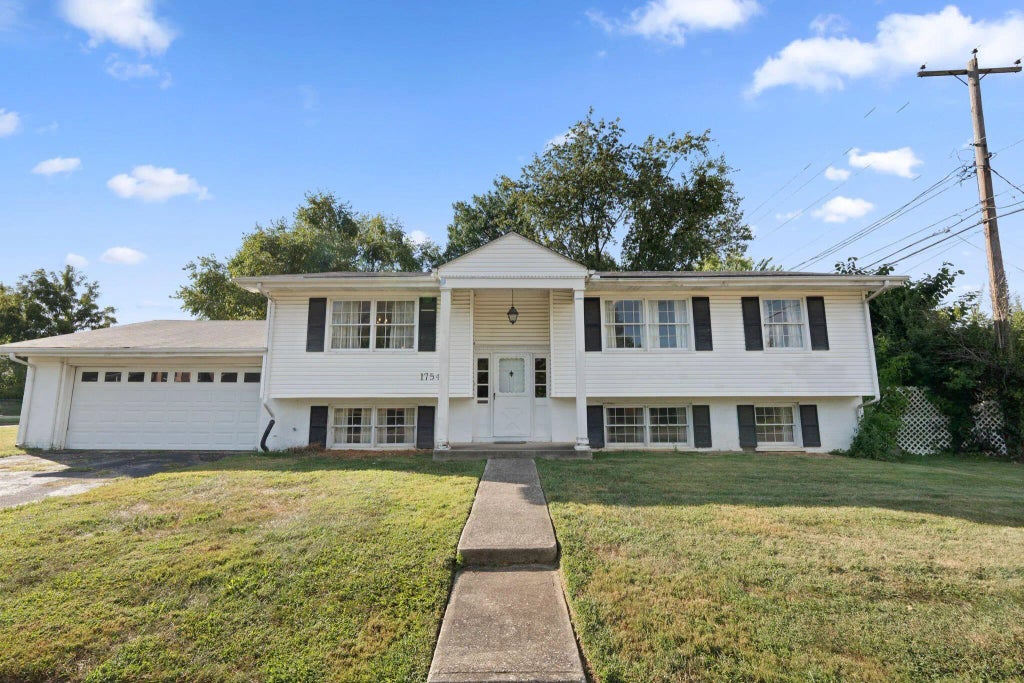 1754 Harrogate Road, Lexington