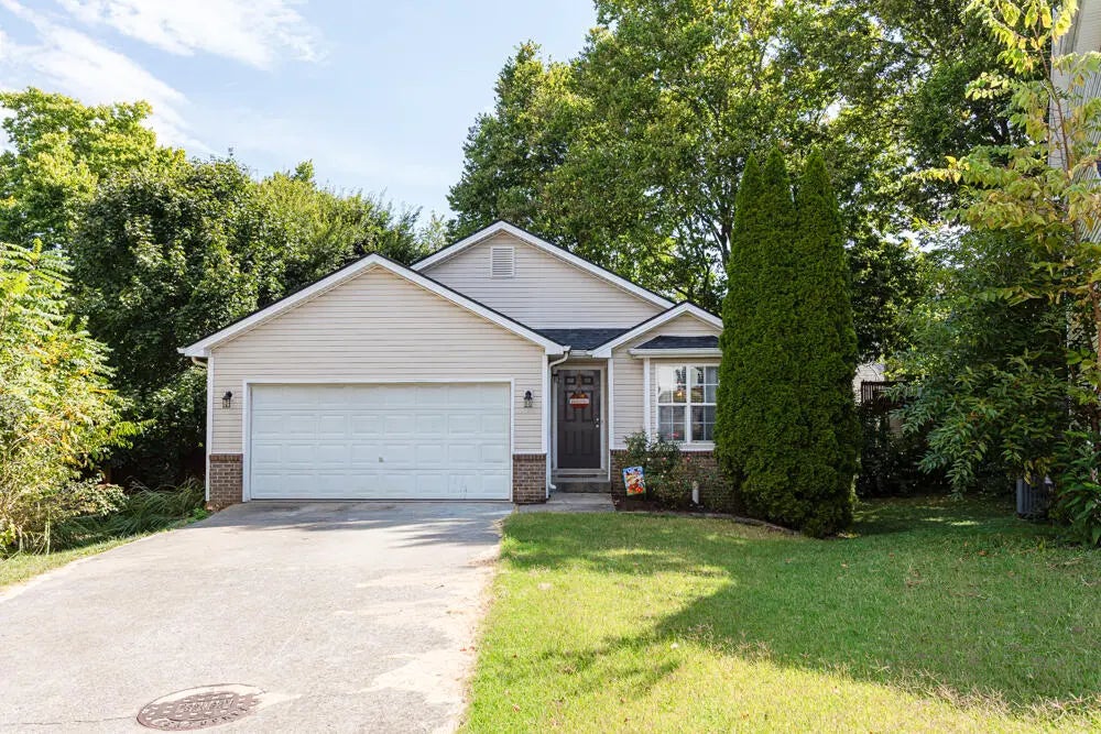 2705 Michelle Park, Lexington