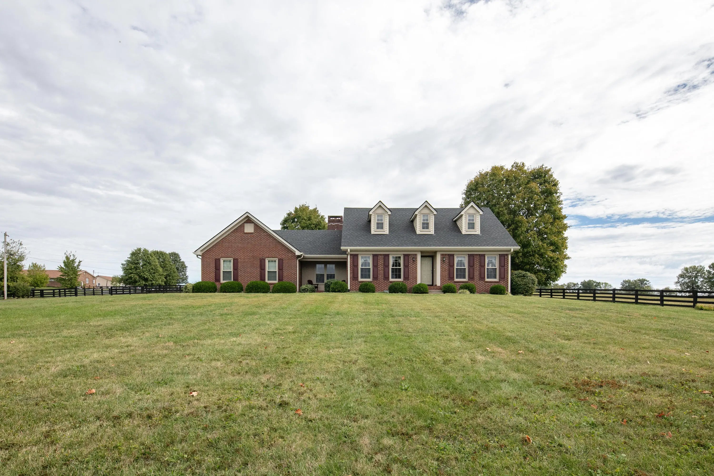 Photo of Listing #25503358
