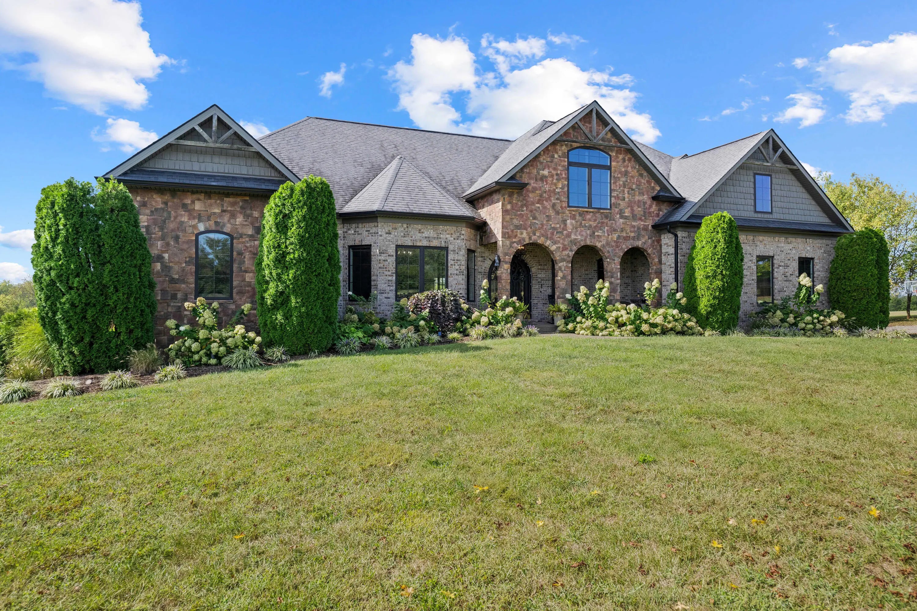 Photo of Listing #25503287