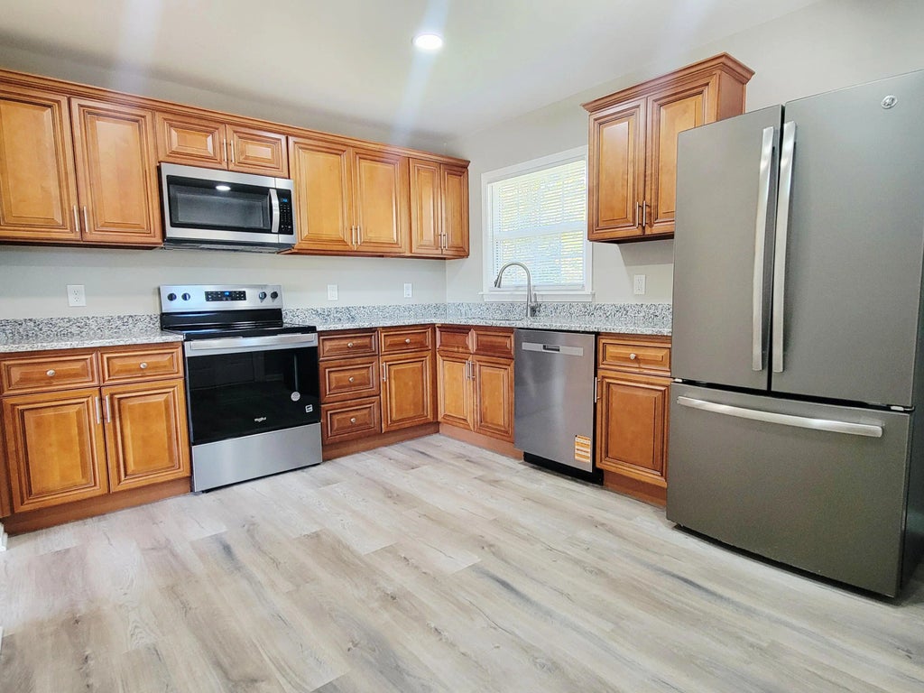 1941 Glengarry Way, Lexington