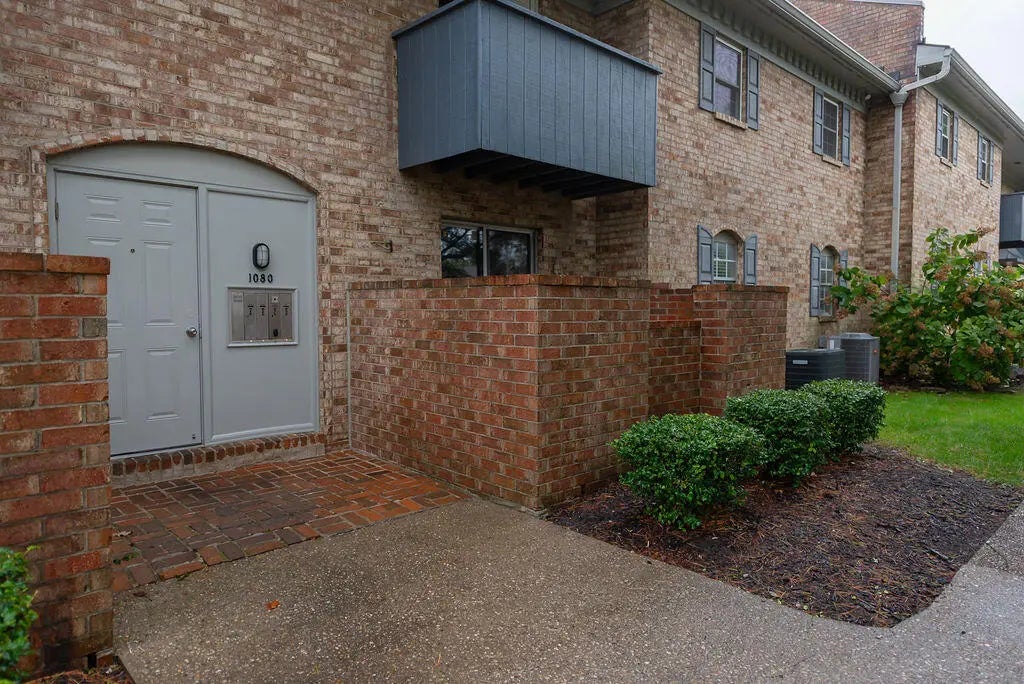 1080 Armstrong Mill Road A, Lexington