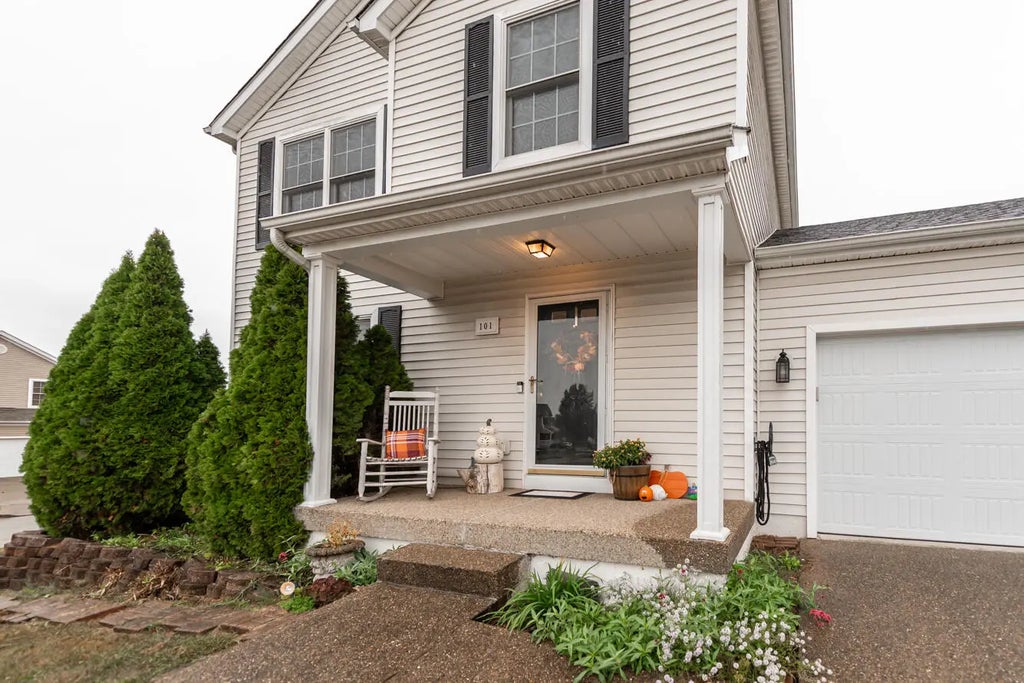 101 Dunn Circle, Georgetown