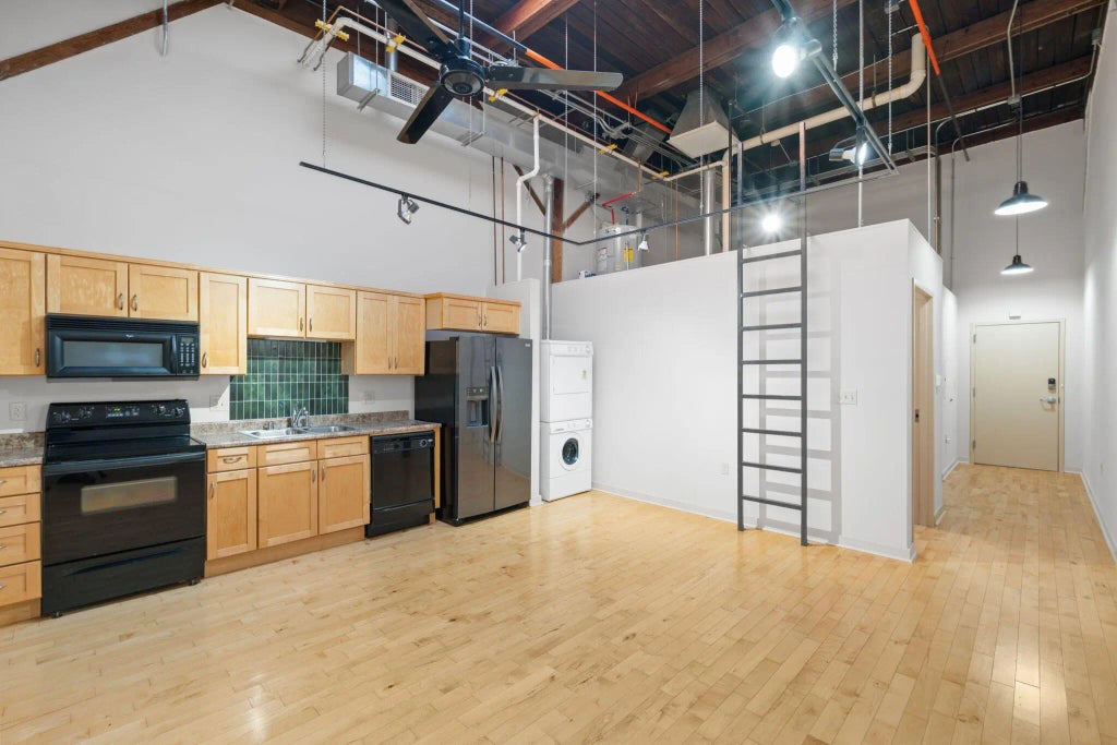 222 Bolivar Street Unit 210, Lexington