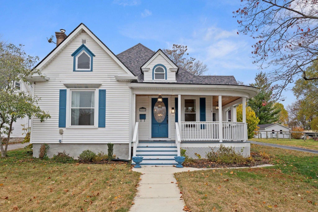 1511 Cypress Street, Paris