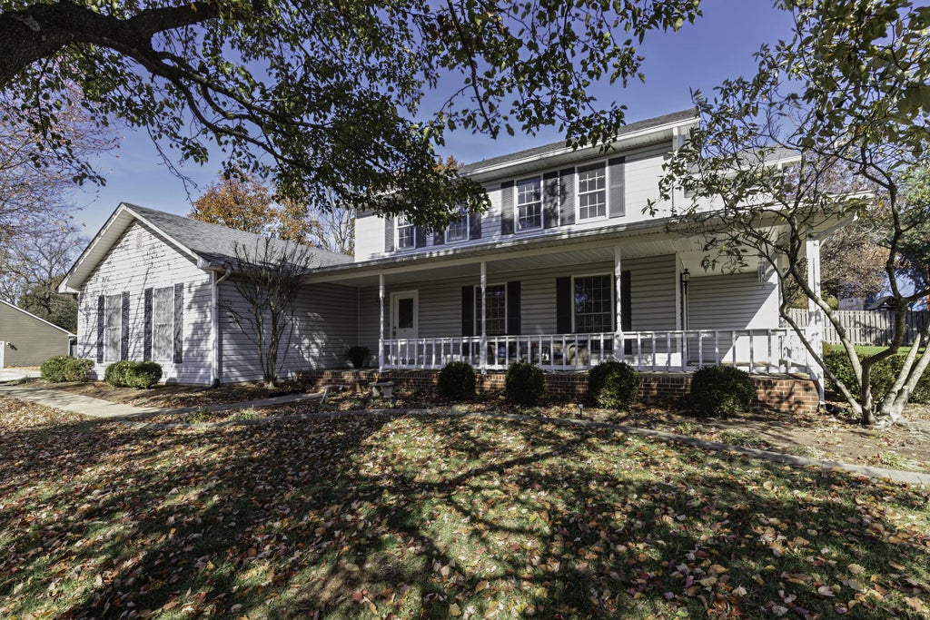 477 Kuhlman Drive, Versailles