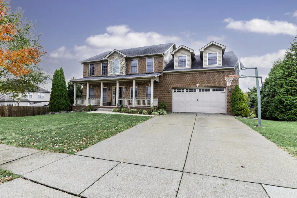 553 Adena Trace, Versailles