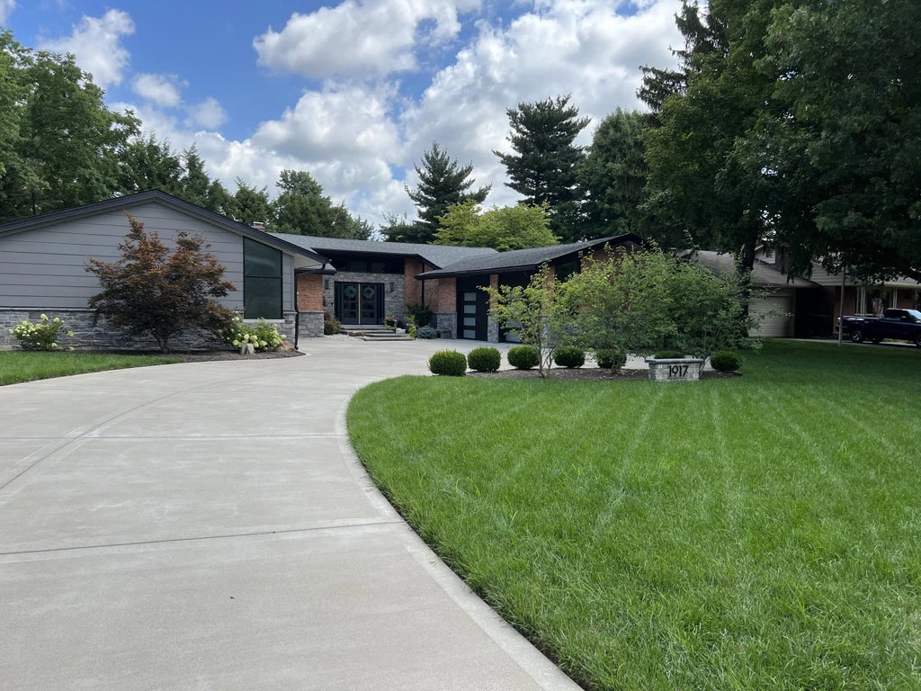 1917 Hart Road, Lexington